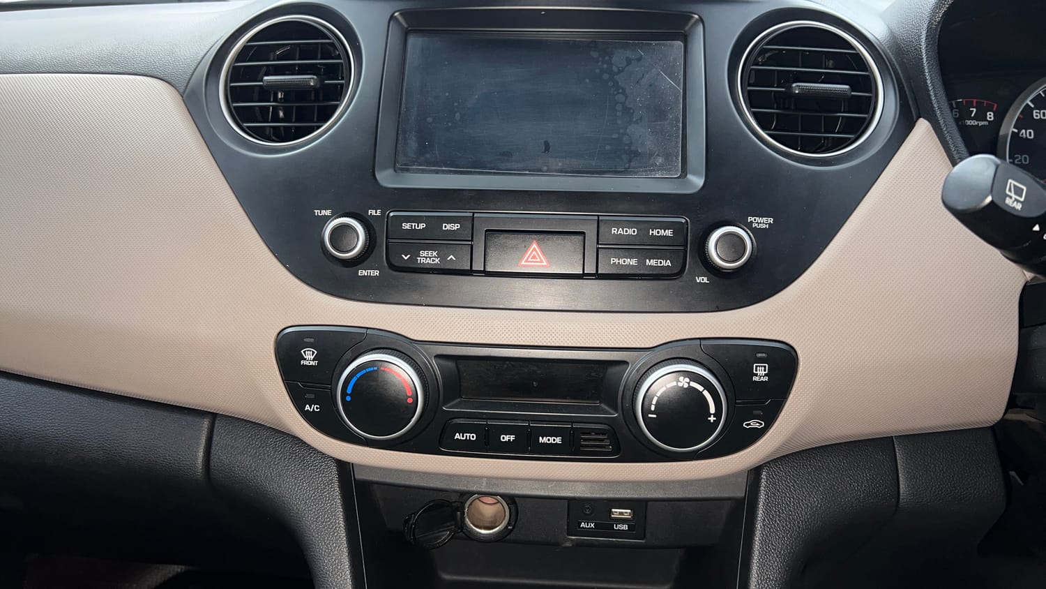 Used 2017 Hyundai Grand i10 Asta 1.2 Kappa VTVT Petrol Manual top_features Touch screen infotainment system