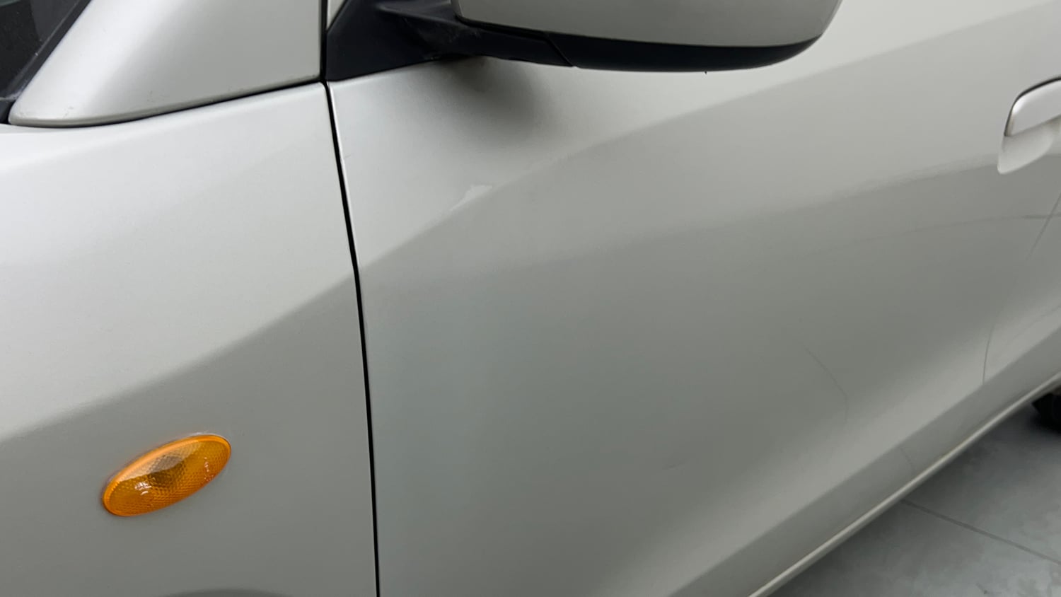 Used 2022 Maruti Suzuki Wagon R VXI 1.0 Petrol Manual dents MINOR SCRATCH