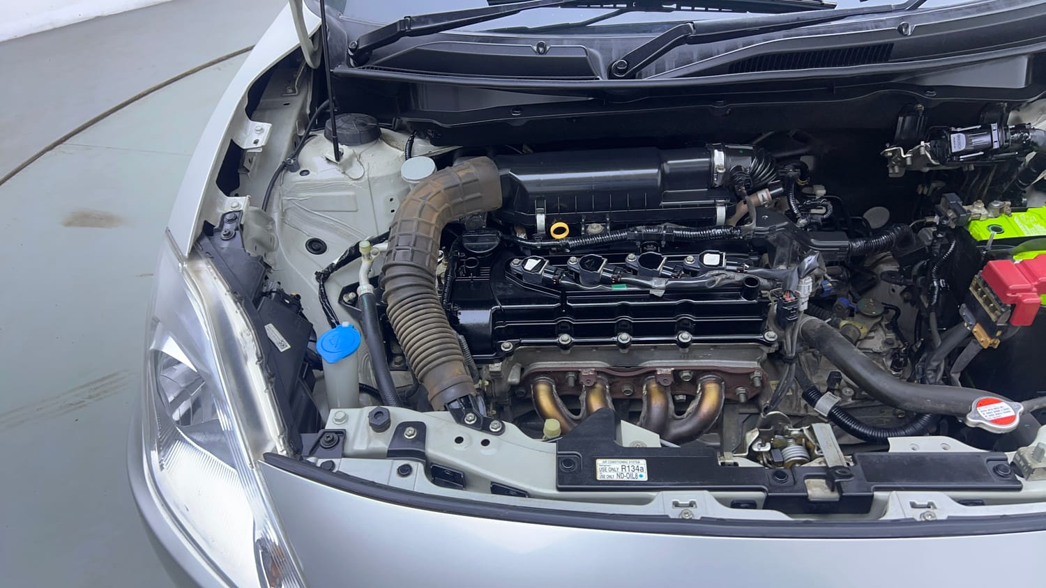 Used 2018 Maruti Suzuki Dzire VXi Petrol Manual engine ENGINE RIGHT SIDE VIEW