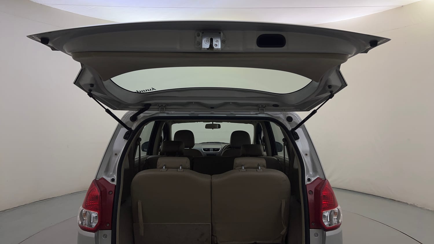Used 2017 Maruti Suzuki Ertiga VXI AT Petrol Automatic interior DICKY DOOR OPEN VIEW