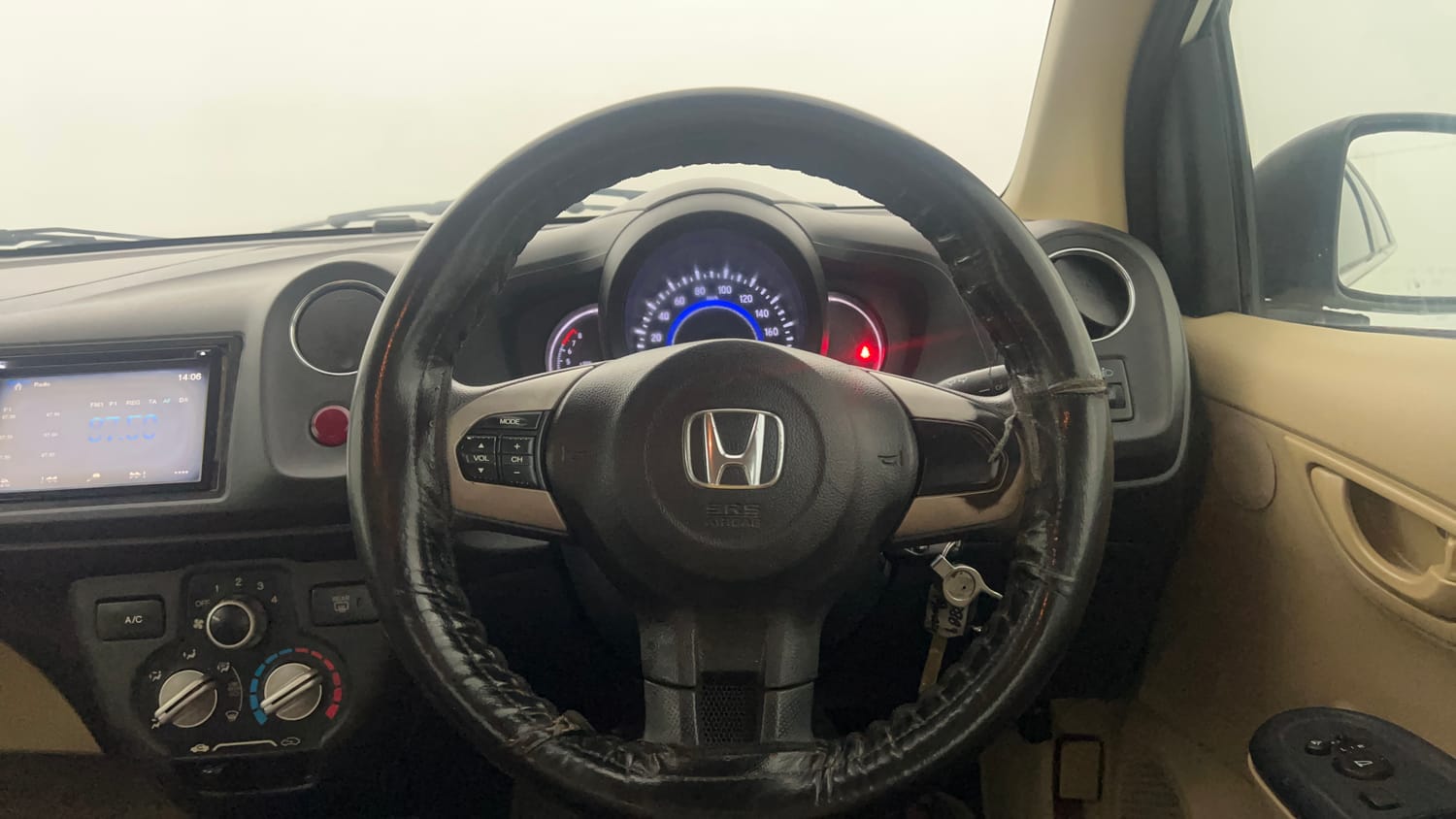 Used 2015 Honda Amaze 1.2 SX i-VTEC Petrol Manual interior STEERING VIEW
