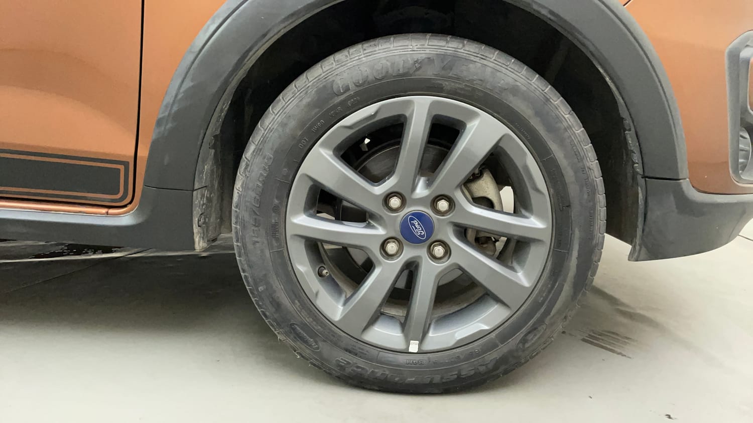 Used 2021 Ford Freestyle Titanium Plus 1.2 Ti-VCT Petrol Manual tyres RIGHT FRONT TYRE RIM VIEW