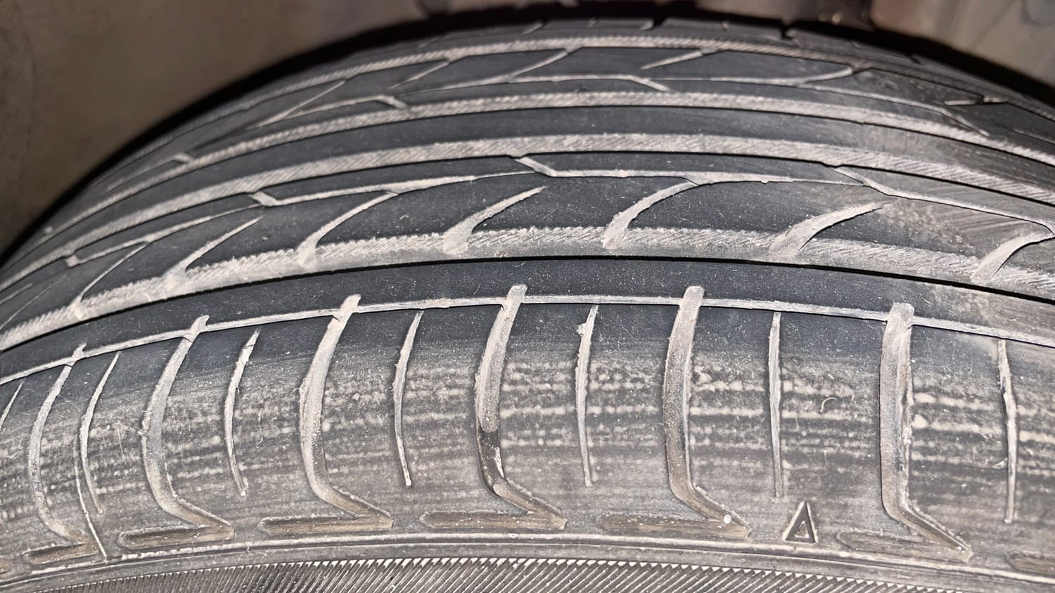 Used 2017 Honda Jazz V AT Petrol Petrol Automatic tyres RIGHT FRONT TYRE TREAD VIEW