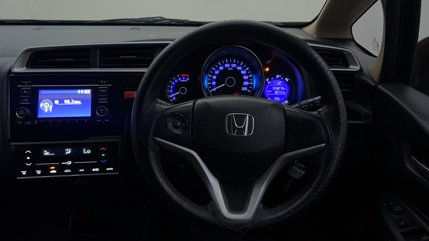 Used 2015 Honda Jazz V Petrol Petrol Manual interior STEERING VIEW
