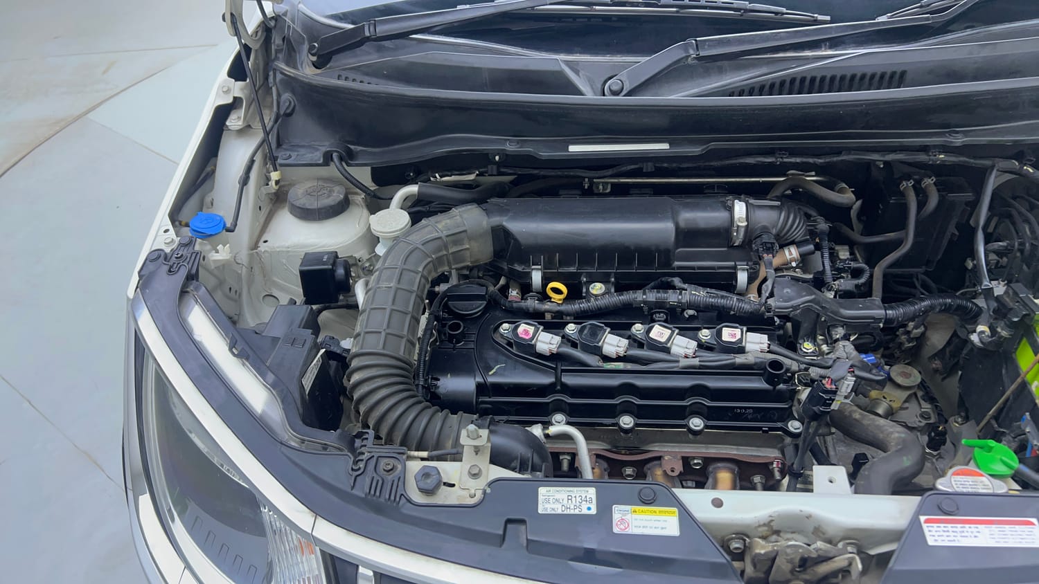 Used 2021 Maruti Suzuki Ignis Zeta 1.2 MT Petrol Manual engine ENGINE RIGHT SIDE VIEW