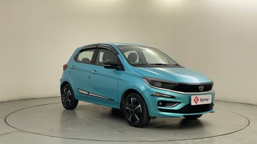 Used 2025 Tata Tiago XZA Petrol Automatic exterior RIGHT FRONT CORNER VIEW