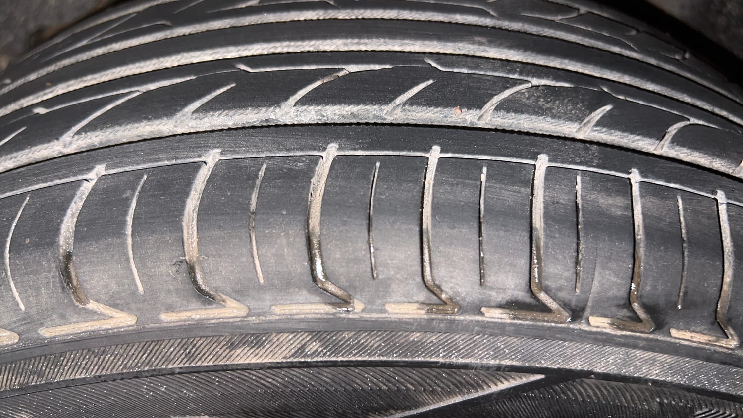 Used 2016 Ford Figo Titanium1.5 TDCi Diesel Manual tyres LEFT REAR TYRE TREAD VIEW