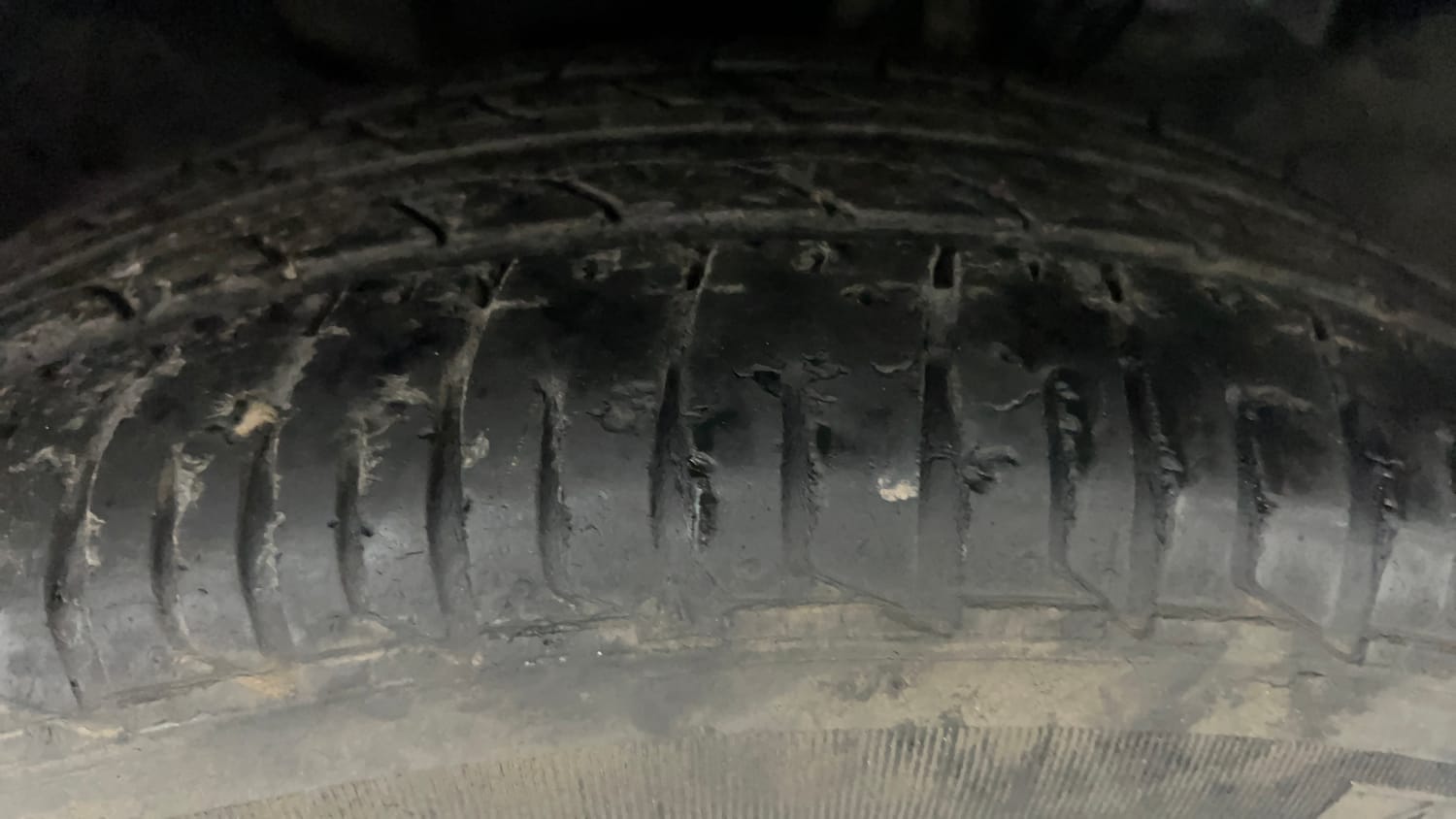 Used 2022 Tata Tiago XT CNG Cng Manual tyres RIGHT FRONT TYRE TREAD VIEW