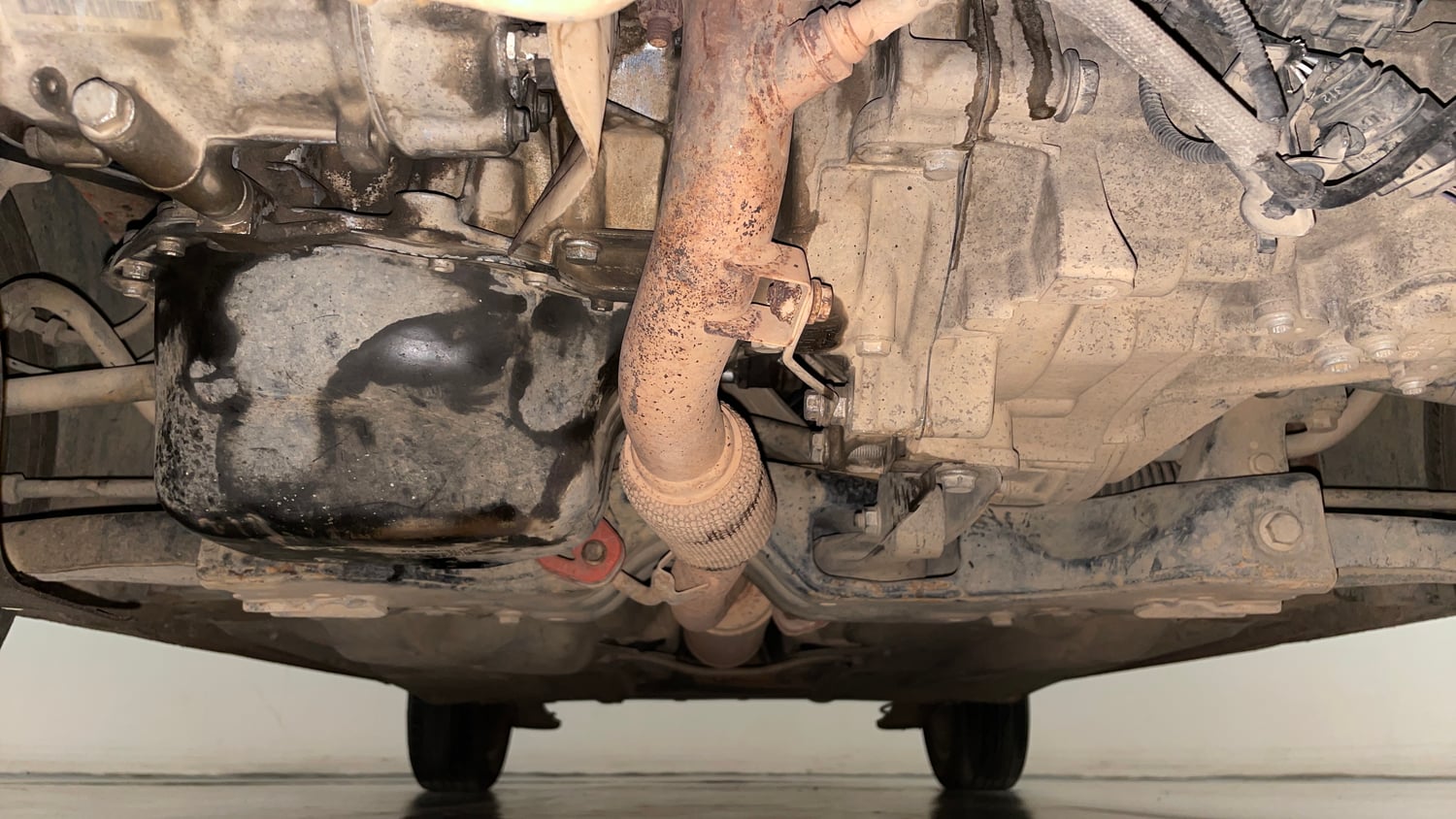 Used 2014 Volkswagen Polo Highline1.2L (P) Petrol Manual extra FRONT LEFT UNDERBODY VIEW