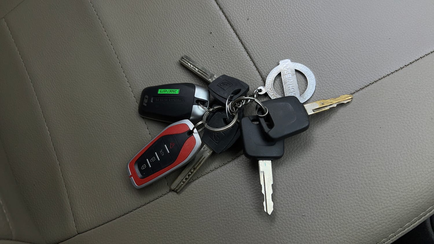 Used 2017 Datsun Redi-GO S Petrol Manual extra CAR KEY VIEW