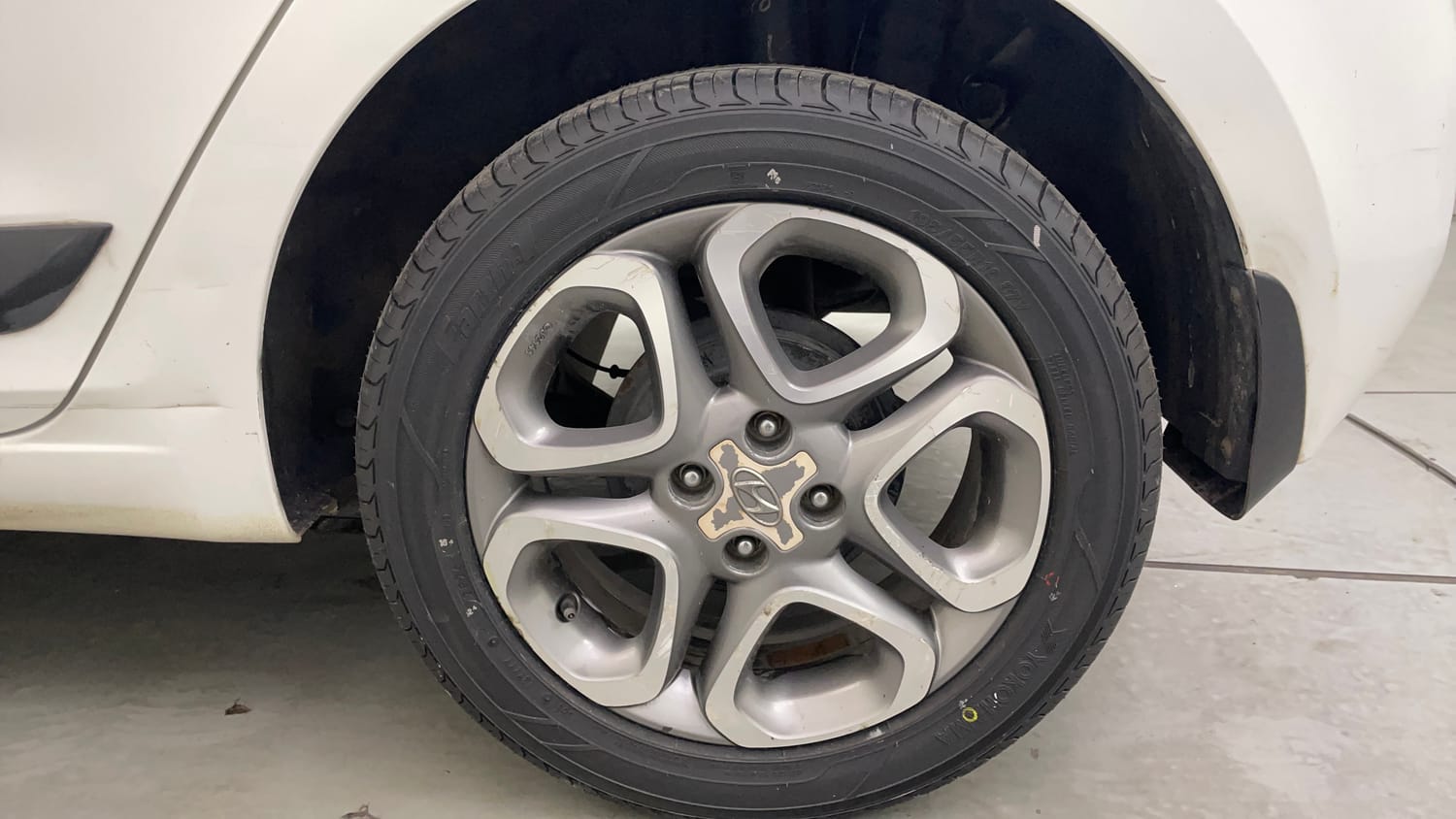 Used 2019 Hyundai Elite i20 Asta 1.2 (O) Petrol Manual tyres LEFT REAR TYRE RIM VIEW