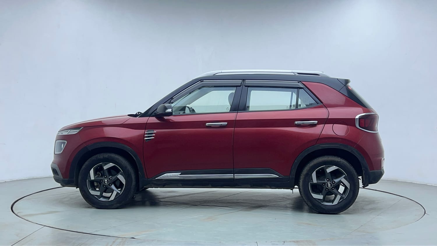 Used 2019 Hyundai Venue SX Plus 1.0 Turbo DCT Dual Tone Petrol Automatic exterior LEFT SIDE VIEW