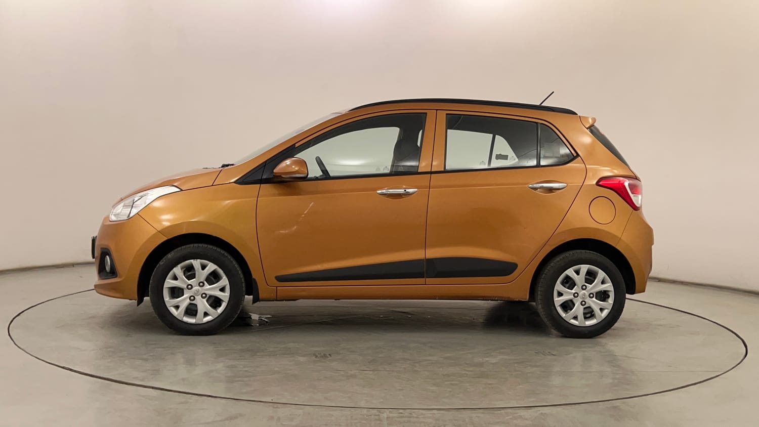 Used 2014 Hyundai Grand i10 Sportz 1.2 Kappa VTVT Petrol Manual exterior LEFT SIDE VIEW