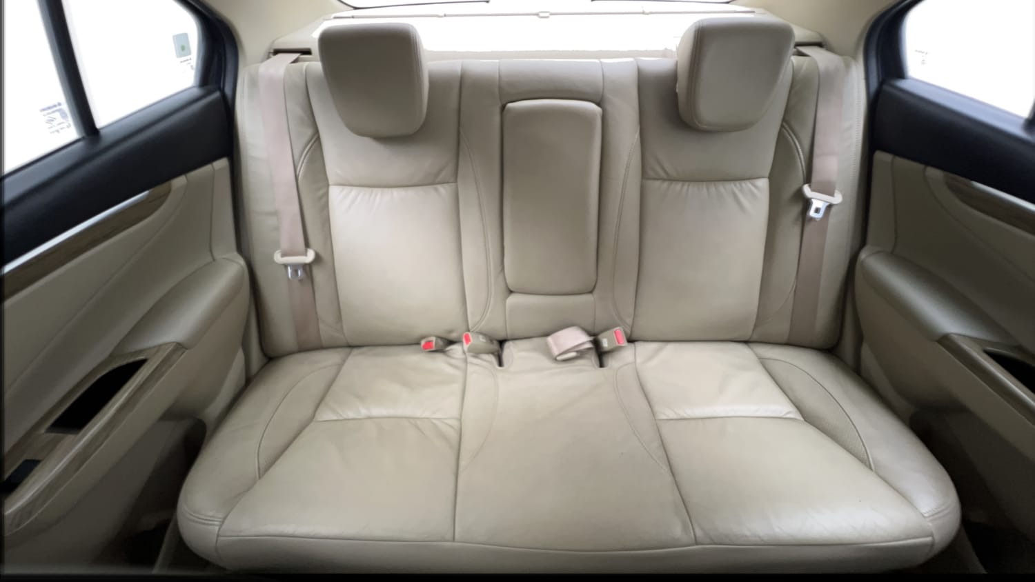 Used 2018 Maruti Suzuki Ciaz Alpha Hybrid 1.5 Petrol Manual interior REAR SEAT CONDITION VIEW