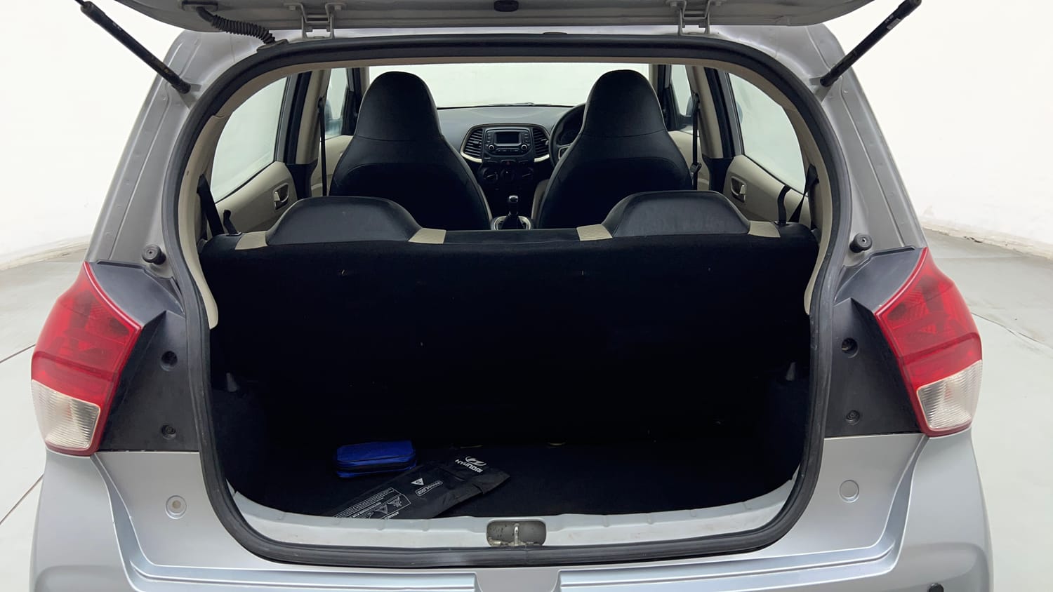 Used 2019 Hyundai Santro Magna Petrol Manual interior DICKY INSIDE VIEW