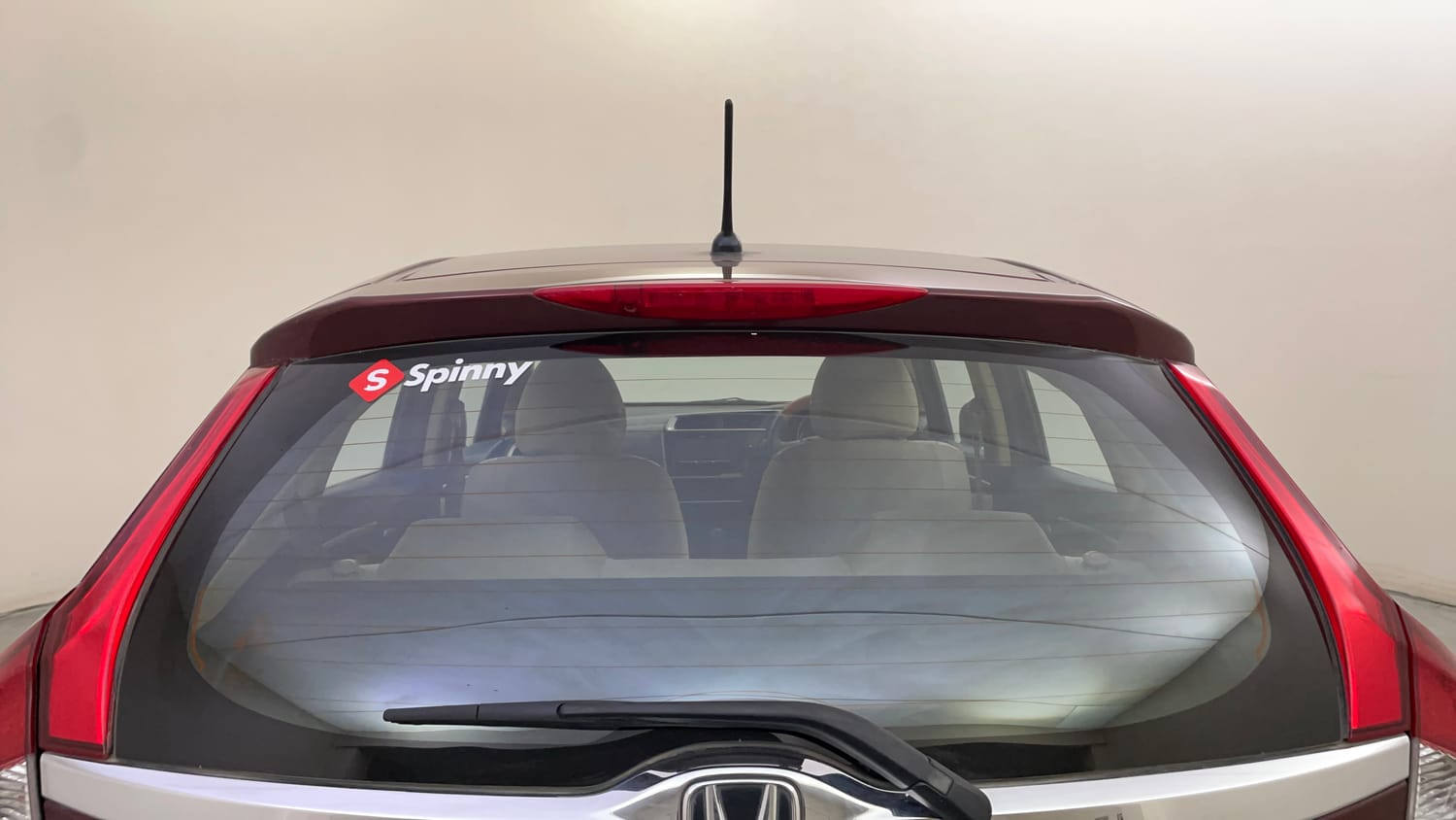 Used 2017 Honda Jazz V AT Petrol Petrol Automatic top_features Rear defogger