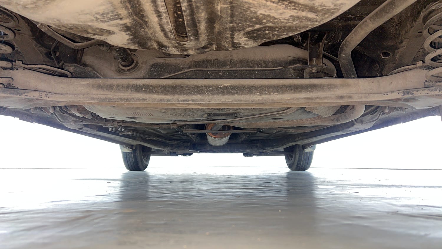 Used 2018 Maruti Suzuki Dzire VXi Petrol Manual extra REAR UNDERBODY VIEW (TAKEN FROM REAR)