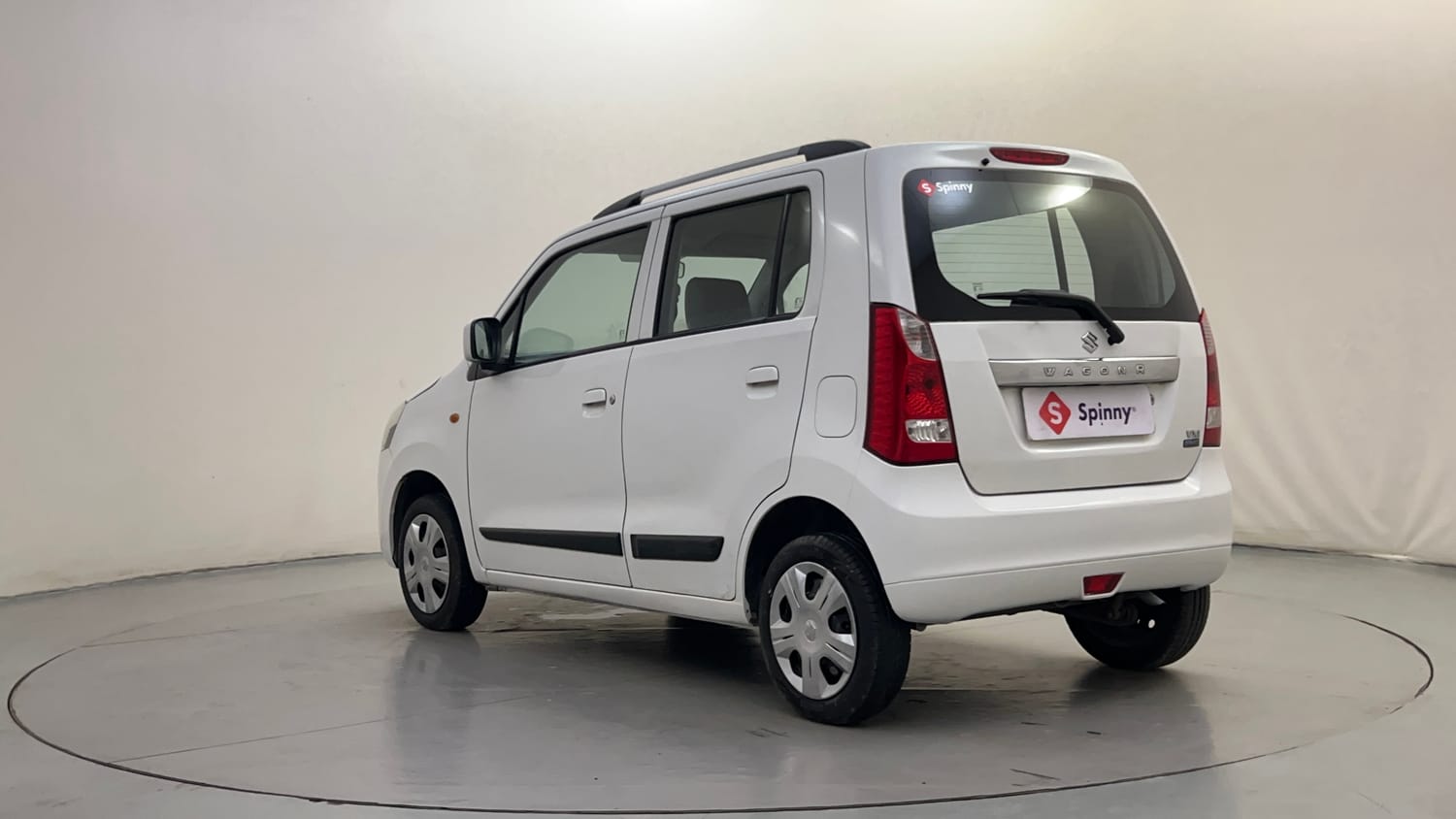 Used 2016 Maruti Suzuki Wagon R 1.0 VXI AMT Petrol Automatic exterior LEFT REAR CORNER VIEW