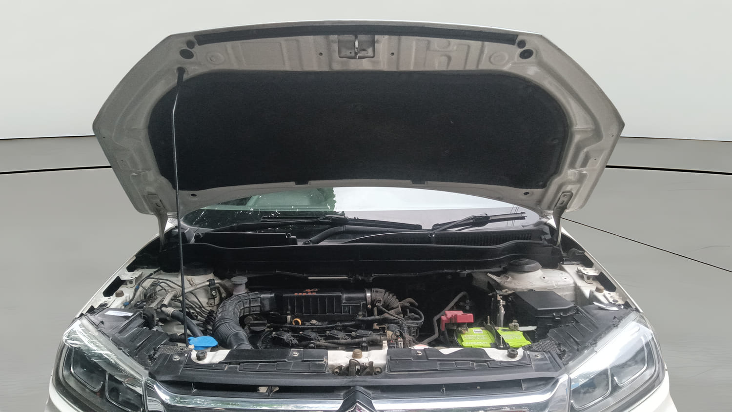 Used 2020 maruti-suzuki Vitara Brezza ZXi Plus Petrol Manual engine ENGINE & BONNET OPEN FRONT VIEW