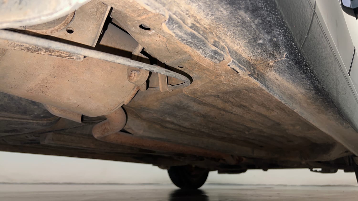 Used 2020 Honda Amaze 1.2 S MT Petrol Petrol Manual extra REAR RIGHT UNDERBODY VIEW