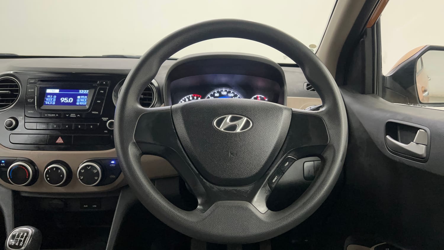 Used 2014 Hyundai Grand i10 Sportz 1.2 Kappa VTVT Petrol Manual interior STEERING VIEW