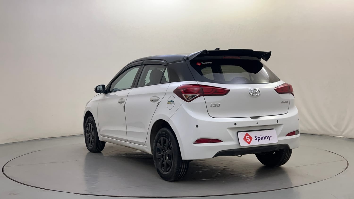 Used 2018 Hyundai Elite i20 Sportz 1.2 Petrol Manual exterior LEFT REAR CORNER VIEW