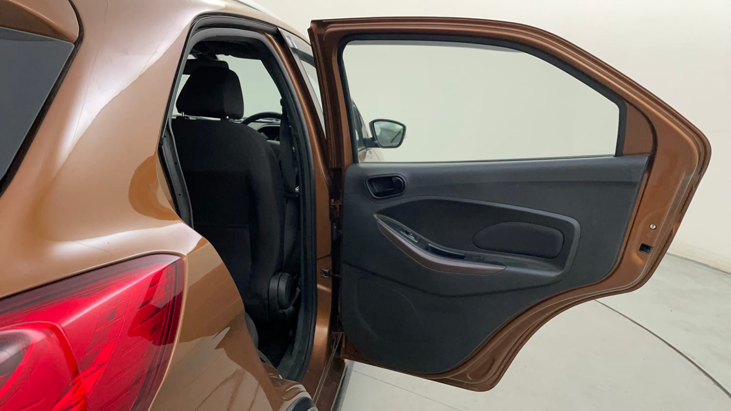 Used 2021 Ford Freestyle Titanium Plus 1.2 Ti-VCT Petrol Manual interior RIGHT REAR DOOR OPEN VIEW