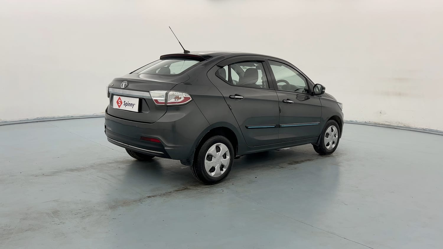 Used 2023 Tata Tigor XZ CNG Cng Manual exterior RIGHT REAR CORNER VIEW