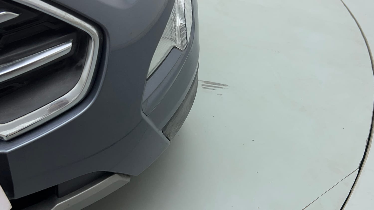 Used 2019 Ford EcoSport Titanium + 1.5L Ti-VCT AT Petrol Automatic dents MINOR SCRATCH