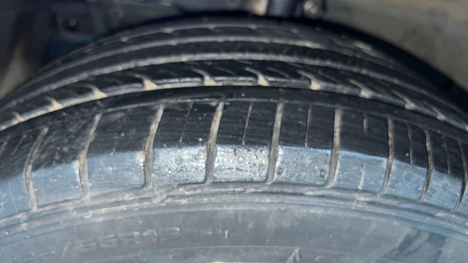 Used 2019 Maruti Suzuki Ciaz Alpha Hybrid 1.5 Petrol Manual tyres LEFT FRONT TYRE TREAD VIEW