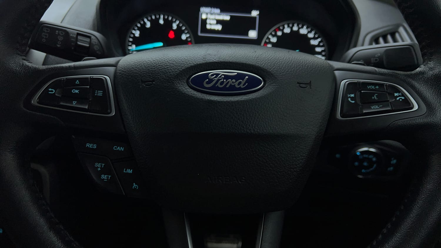 Used 2019 Ford EcoSport Titanium + 1.5L Ti-VCT AT Petrol Automatic top_features Airbags