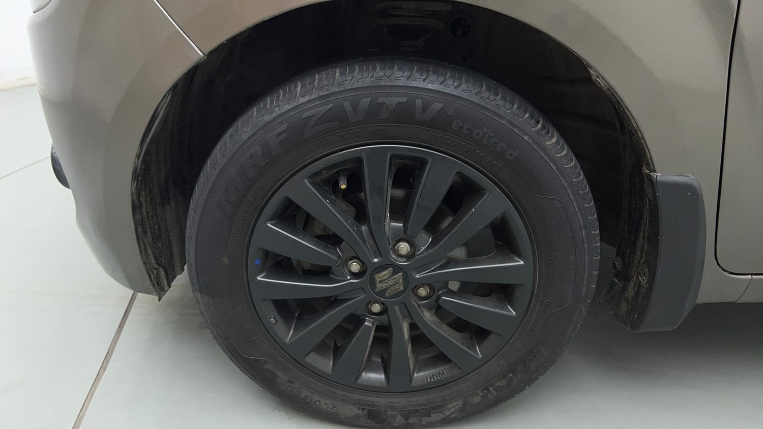Used 2023 Maruti Suzuki Wagon R ZXI Plus 1.2 AGS Petrol Automatic tyres LEFT FRONT TYRE RIM VIEW