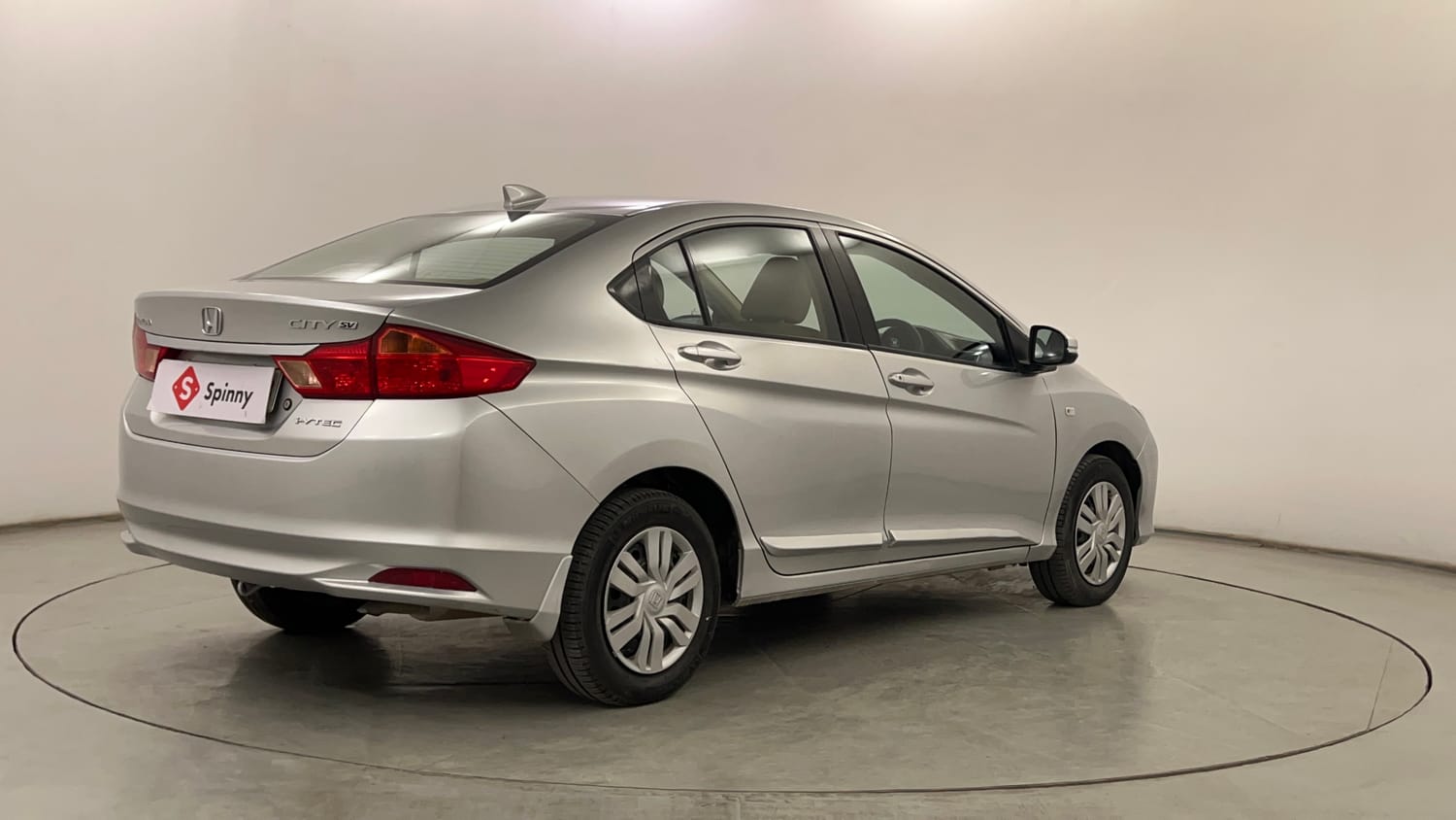 Used 2016 Honda City SV CVT Petrol Automatic exterior RIGHT REAR CORNER VIEW