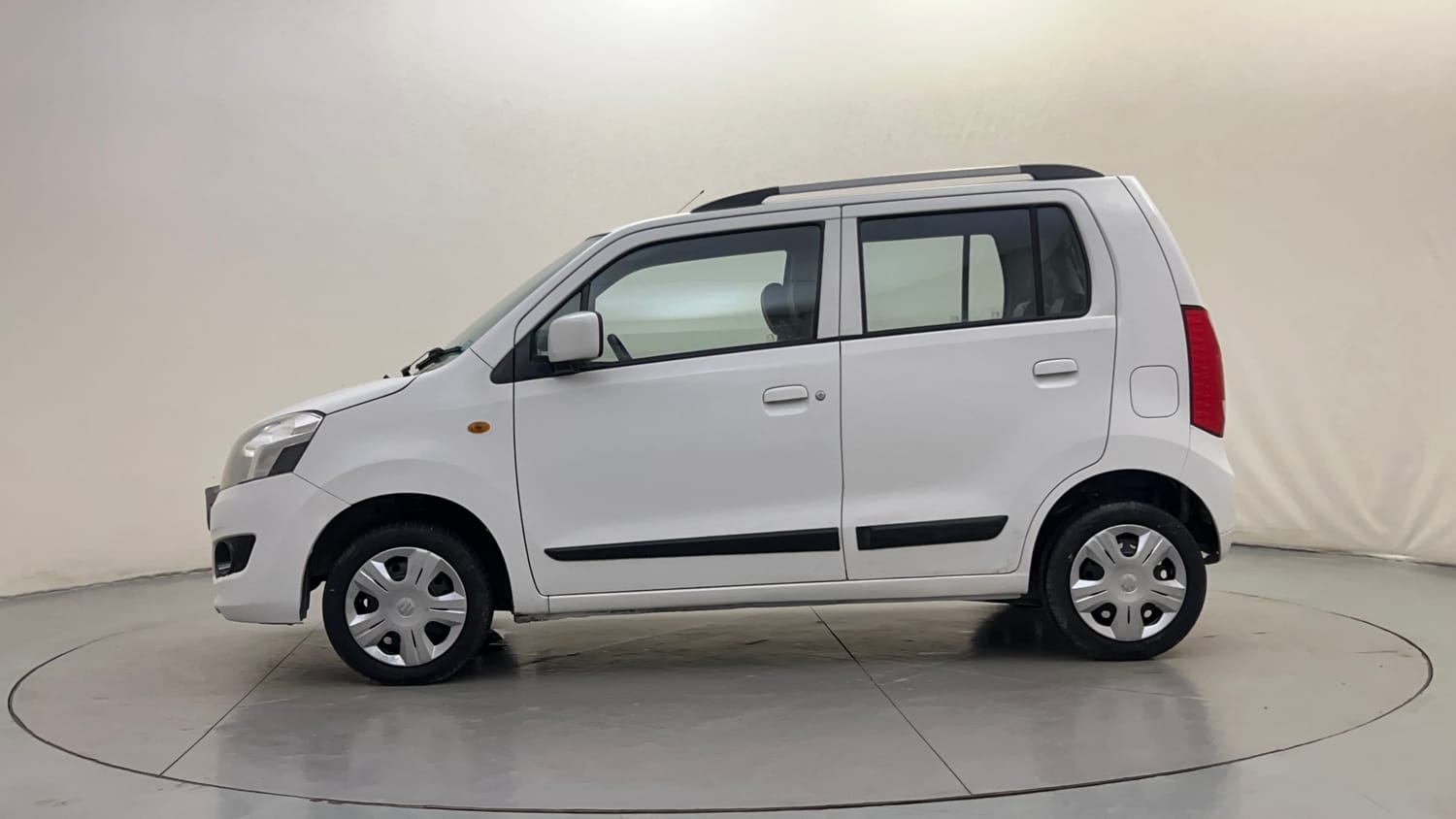 Used 2016 Maruti Suzuki Wagon R 1.0 VXI AMT Petrol Automatic exterior LEFT SIDE VIEW