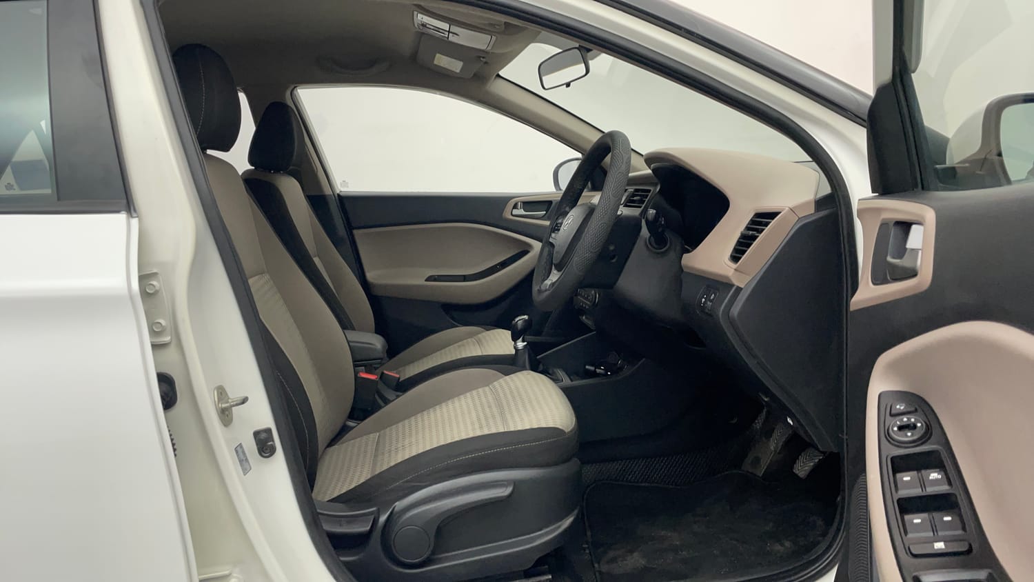 Used 2019 Hyundai Elite i20 Asta 1.2 (O) Petrol Manual interior RIGHT SIDE FRONT DOOR CABIN VIEW