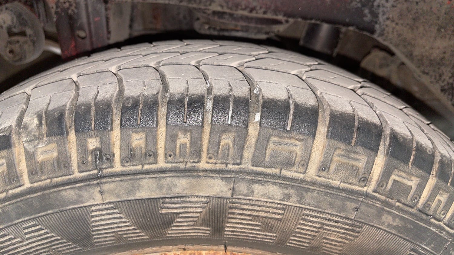 Used 2018 Maruti Suzuki Alto 800 LXi Petrol Manual tyres RIGHT REAR TYRE TREAD VIEW