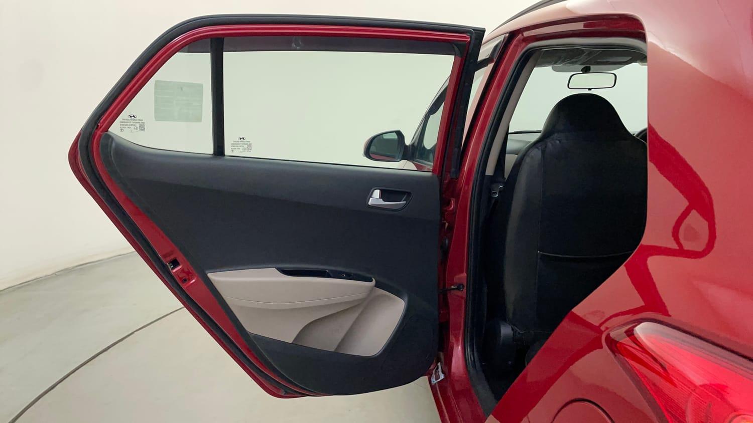 Used 2018 Hyundai Grand i10 Asta 1.2 Kappa VTVT Petrol Manual interior LEFT REAR DOOR OPEN VIEW