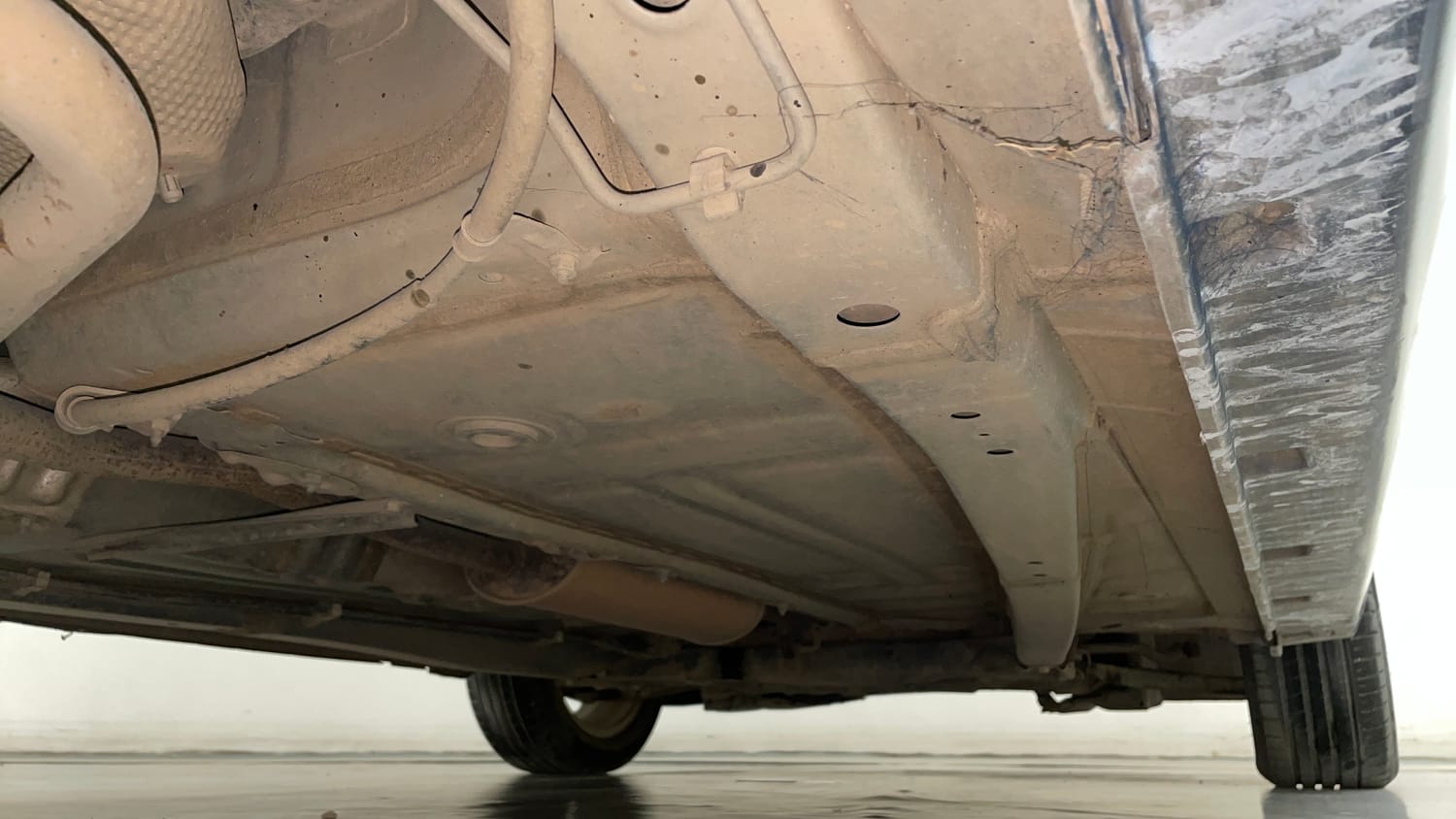 Used 2019 Maruti Suzuki Baleno Alpha Automatic Petrol Automatic extra REAR RIGHT UNDERBODY VIEW