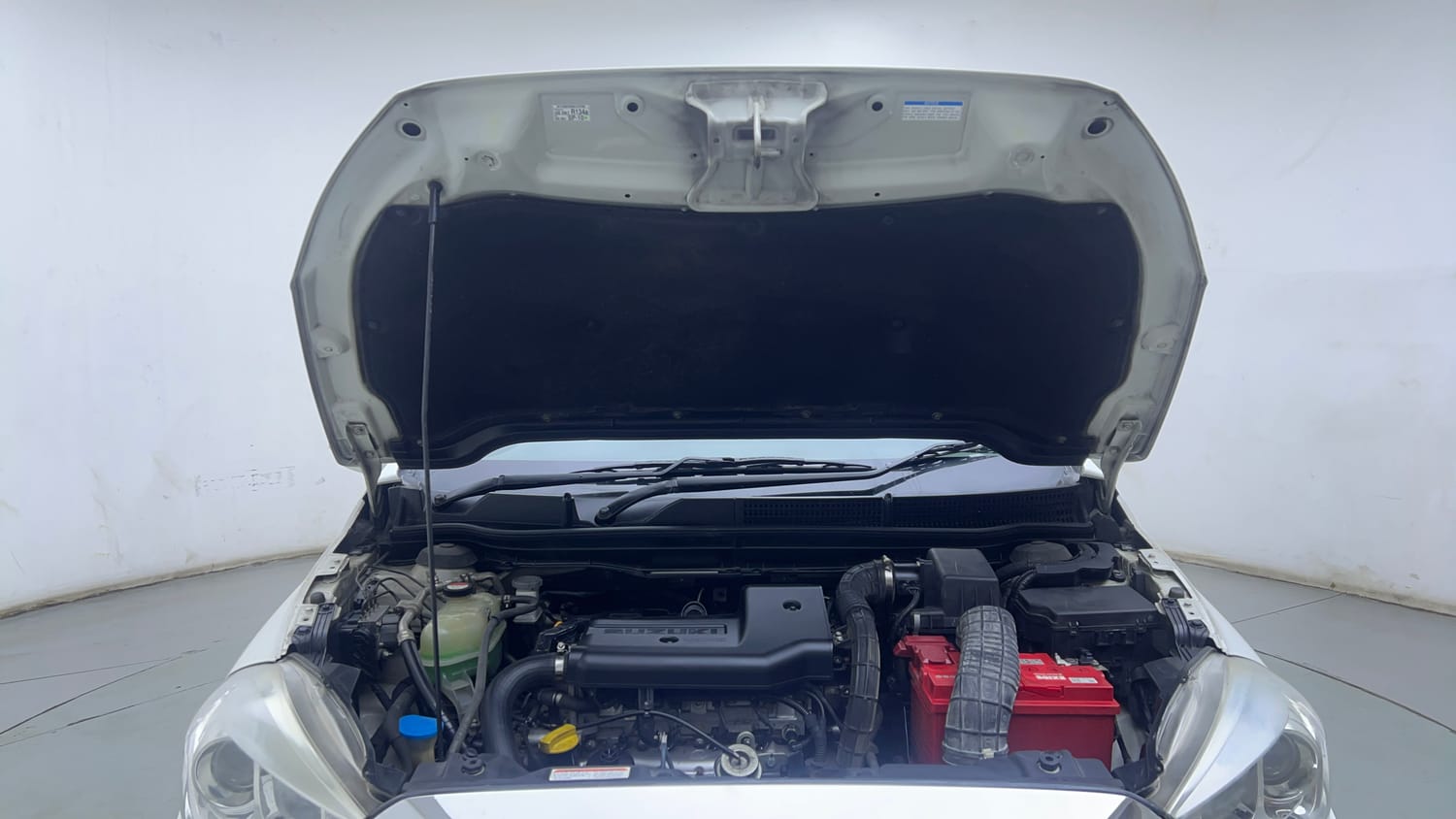 Used 2019 Maruti Suzuki S-Cross Zeta 1.3 Diesel Manual engine ENGINE & BONNET OPEN FRONT VIEW