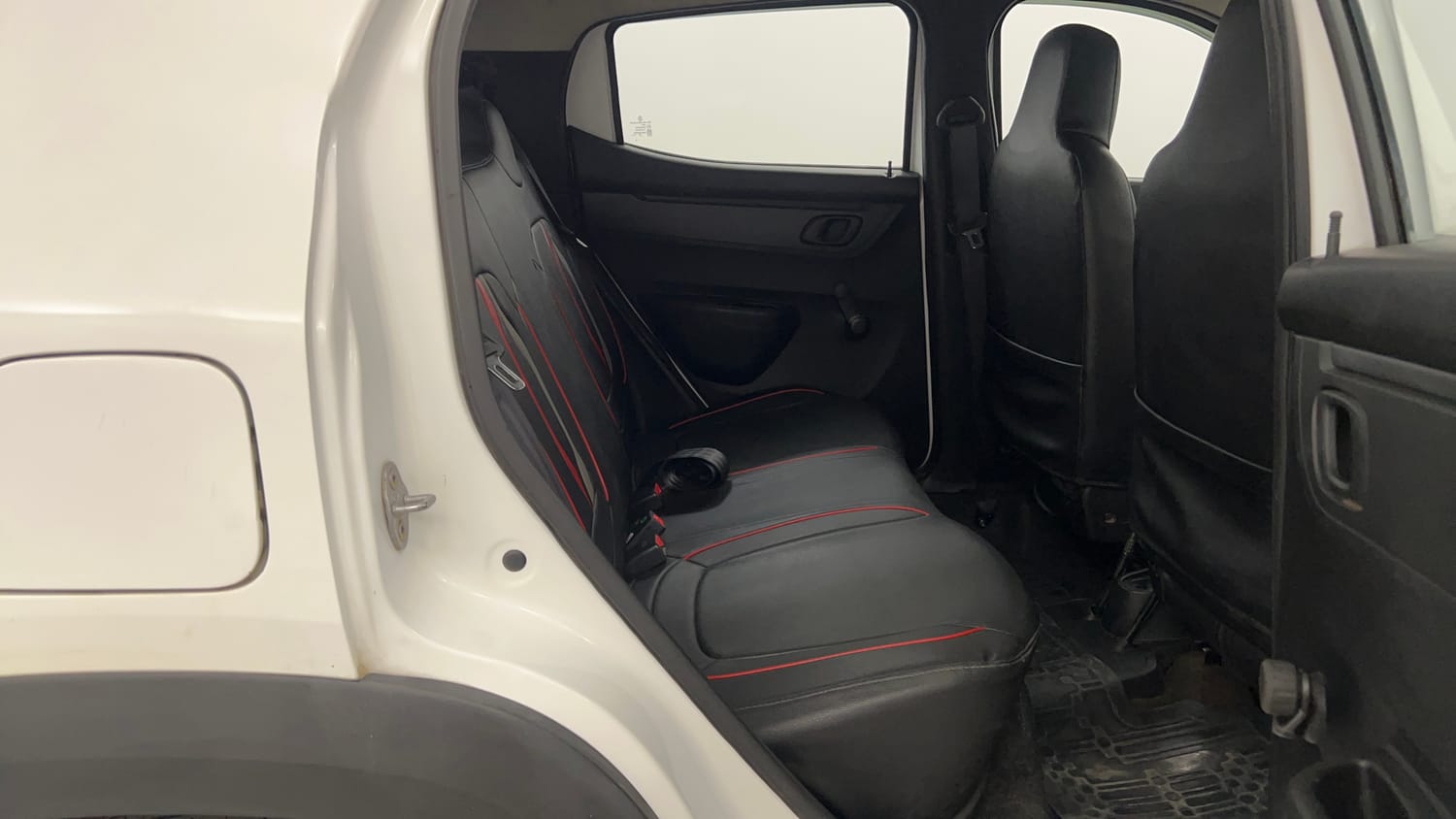 Used 2020 Renault Kwid RXL Petrol Manual interior RIGHT SIDE REAR DOOR CABIN VIEW