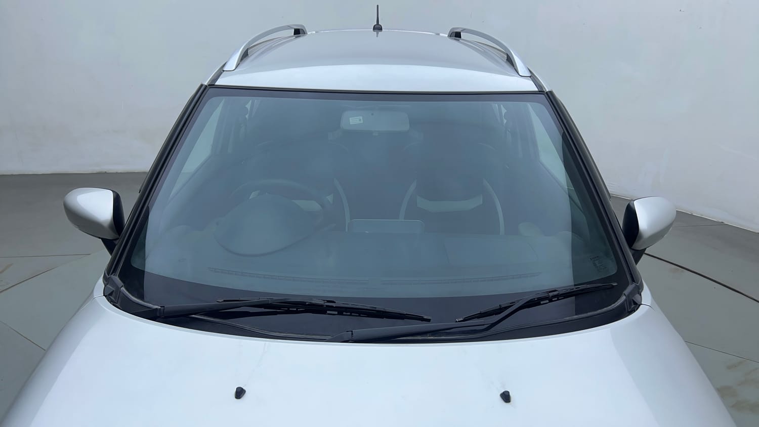 Used 2021 Maruti Suzuki Ignis Zeta 1.2 MT Petrol Manual exterior FRONT WINDSHIELD VIEW