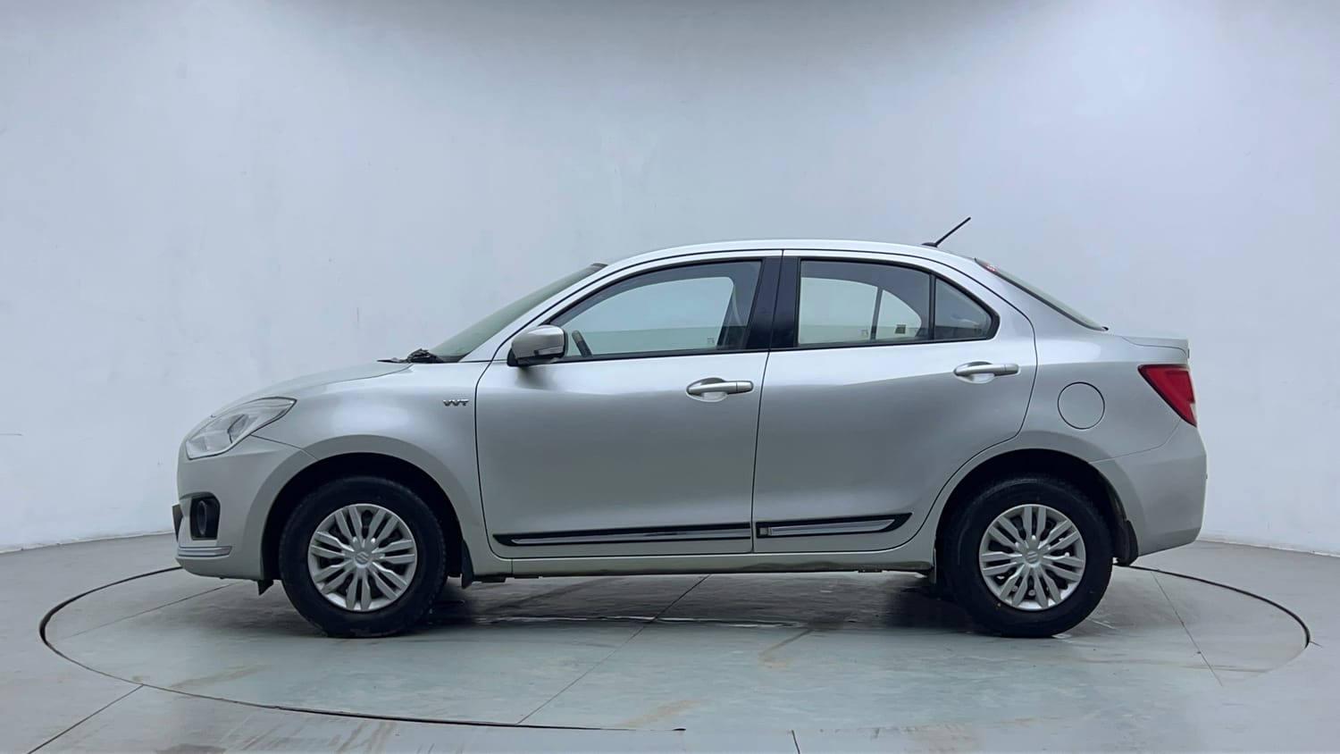 Used 2018 Maruti Suzuki Dzire VXi Petrol Manual exterior LEFT SIDE VIEW
