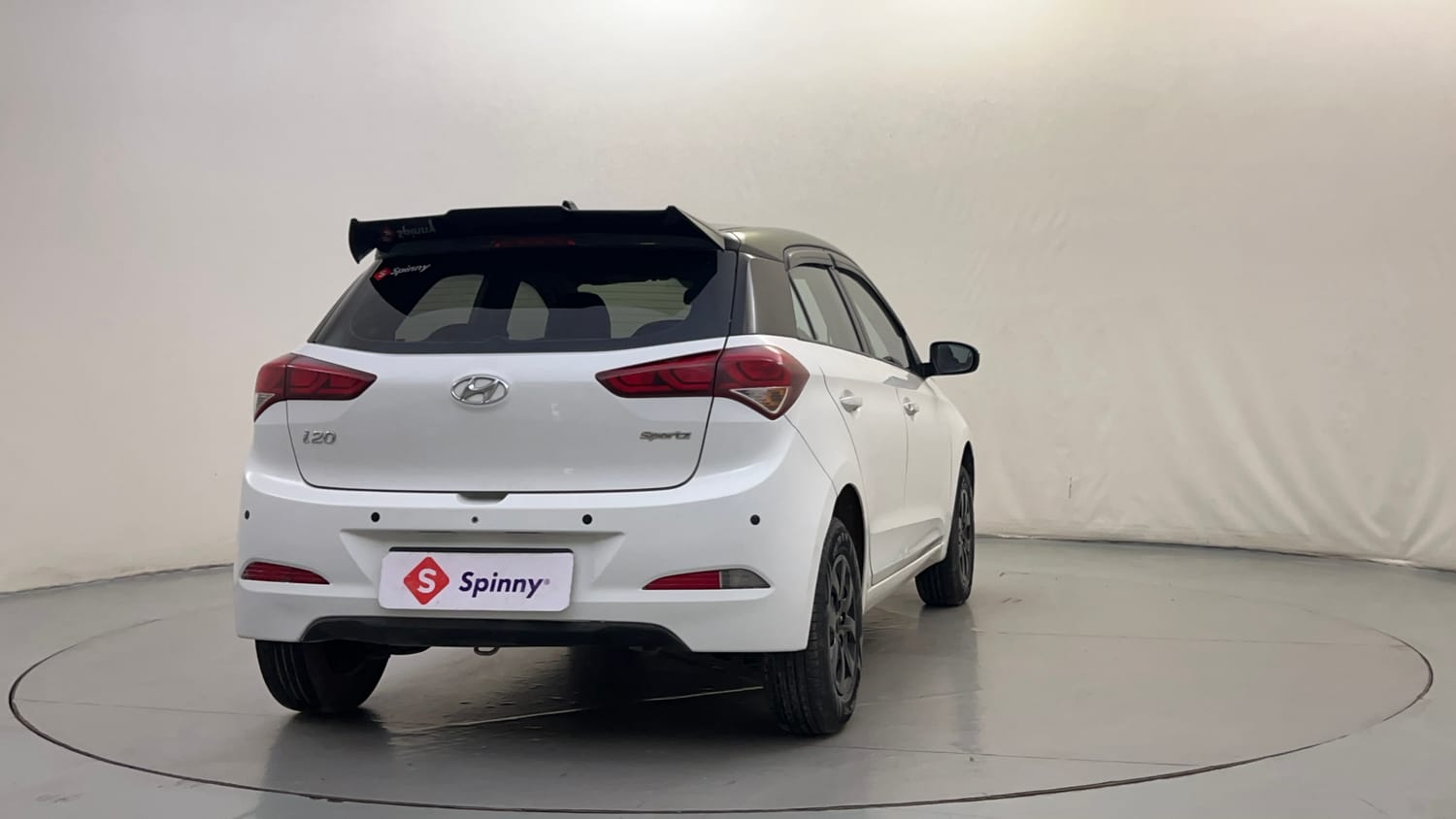 Used 2018 Hyundai Elite i20 Sportz 1.2 Petrol Manual exterior RIGHT REAR CORNER VIEW