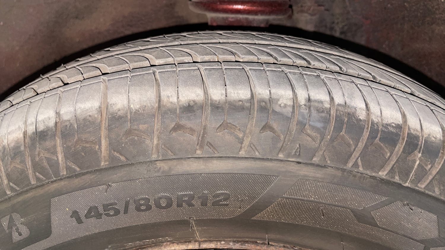 Used 2018 Maruti Suzuki Alto 800 LXi Petrol Manual tyres LEFT FRONT TYRE TREAD VIEW
