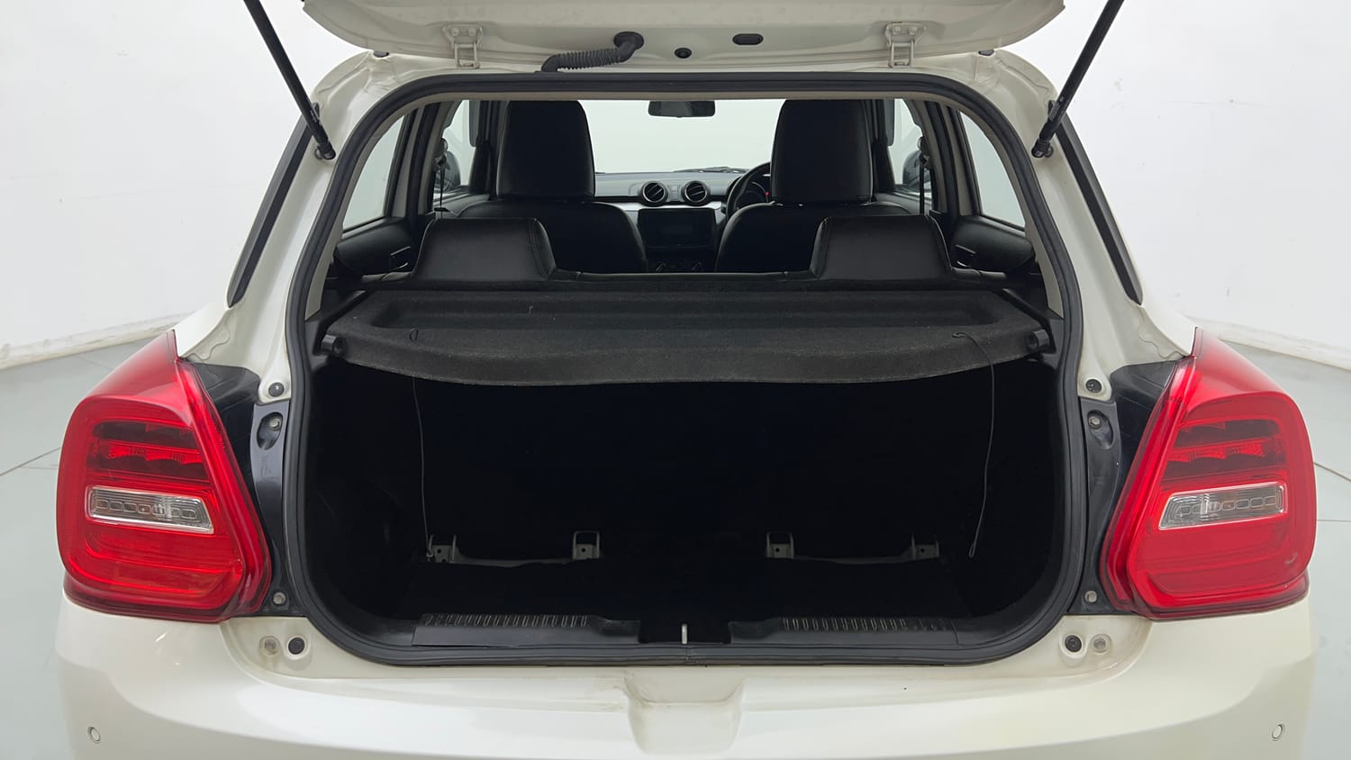 Used 2021 Maruti Suzuki Swift VXi Petrol Manual interior DICKY INSIDE VIEW