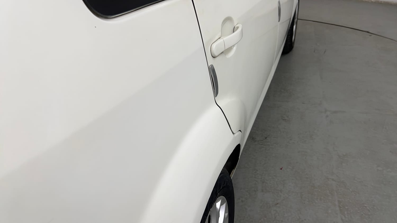 Used 2013 Ford Figo Duratec Petrol Titanium 1.2 Petrol Manual dents MINOR SCRATCH