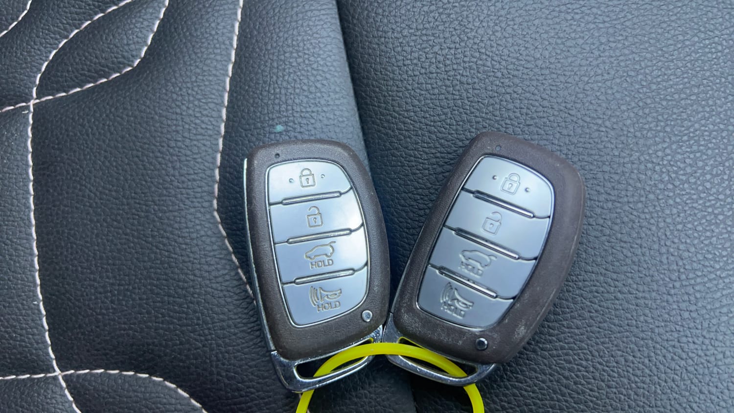 Used 2019 Hyundai Venue SX Plus 1.0 Turbo DCT Dual Tone Petrol Automatic extra CAR KEY VIEW