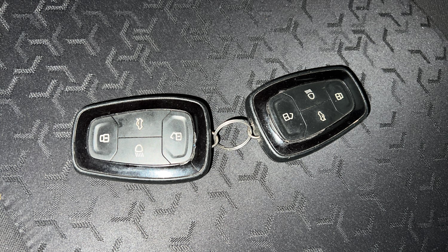 Used 2023 Tata Tigor XZ CNG Cng Manual extra CAR KEY VIEW