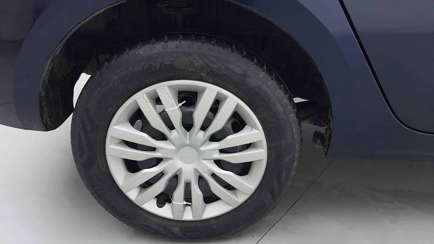 Used 2020 Tata Tigor XM Petrol Manual tyres RIGHT REAR TYRE RIM VIEW