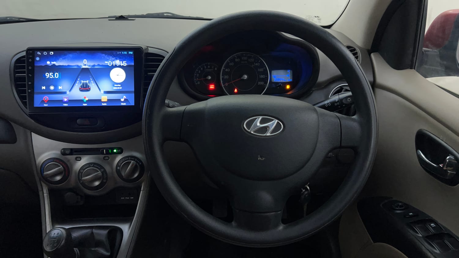 Used 2012 Hyundai i10 Sportz 1.2 Kappa2 Petrol Manual interior STEERING VIEW